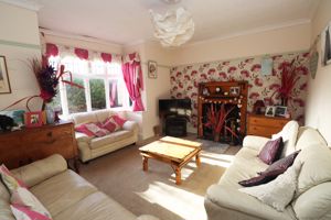 BAYARD AVENUE- click for photo gallery